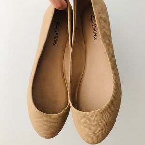 NWT Call It Spring tan flats